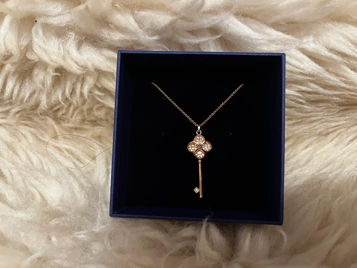 Swarovski Hall Key Pendant Necklace – Brand New – 5345515