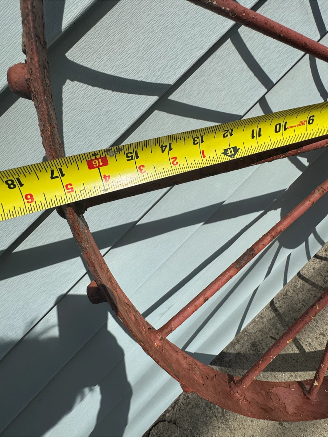 🏈 Vintage Metal Wagon Wheel - photo 5