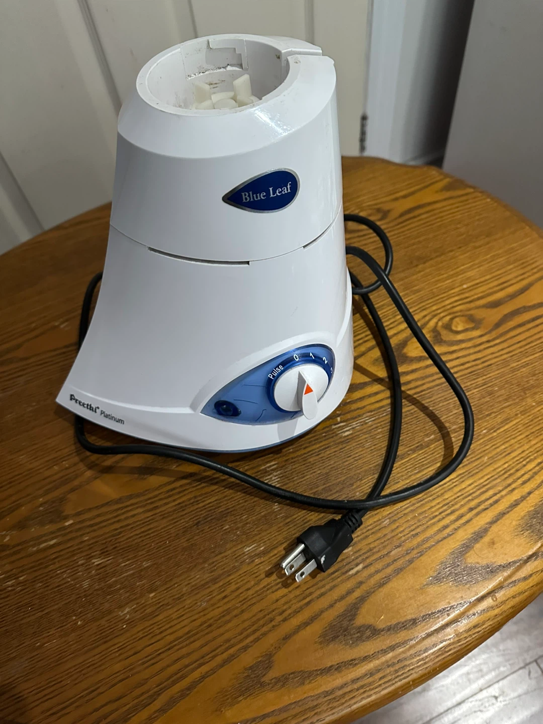 Preethi Blue Leaf Platinum Mixer Grinder - photo 2