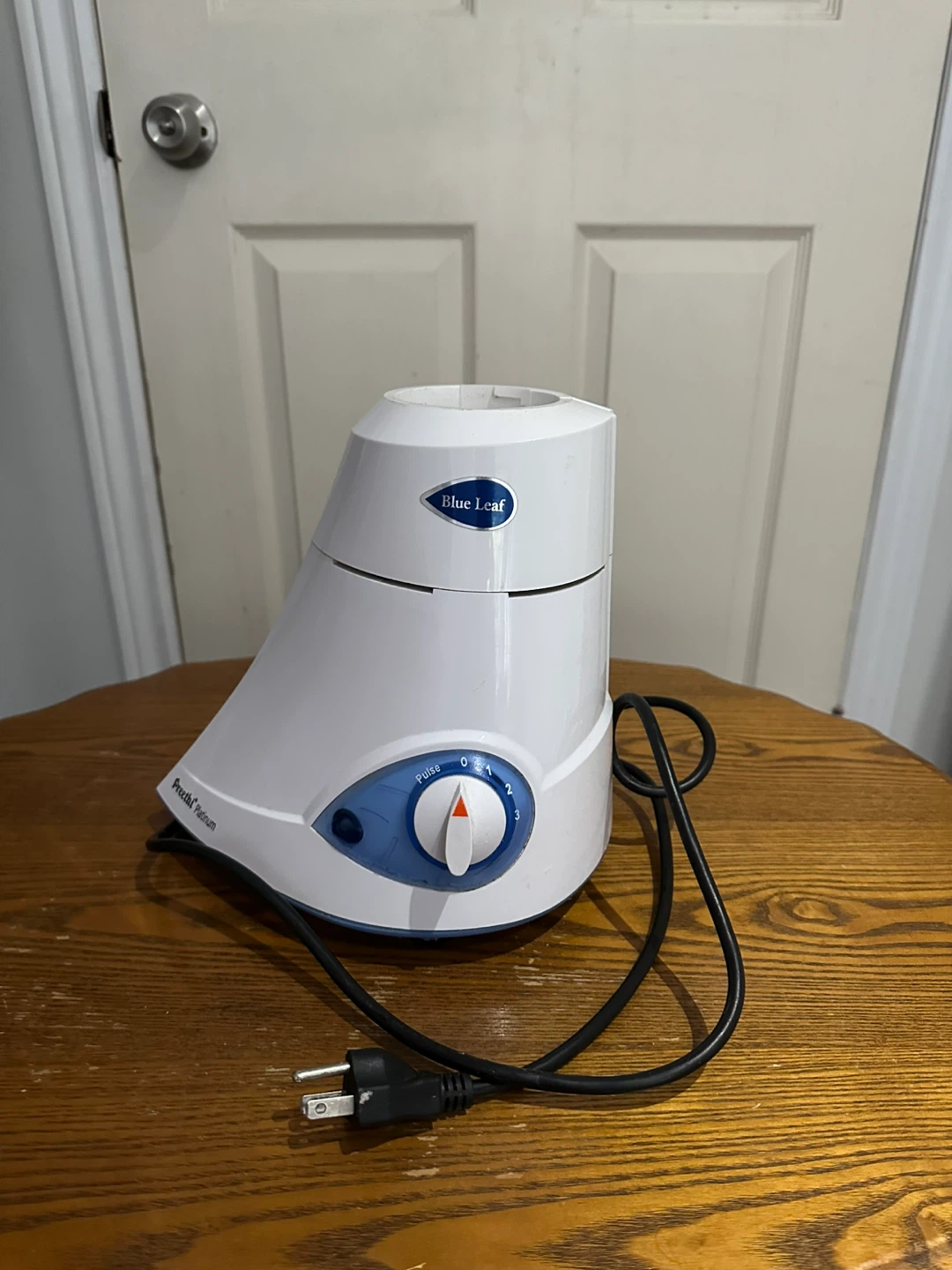 Preethi Blue Leaf Platinum Mixer Grinder - photo 4