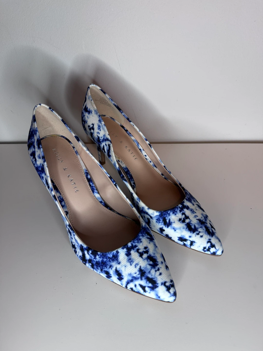 Kelly & Katie Blue Tie-Dye Pumps Size 6.5M