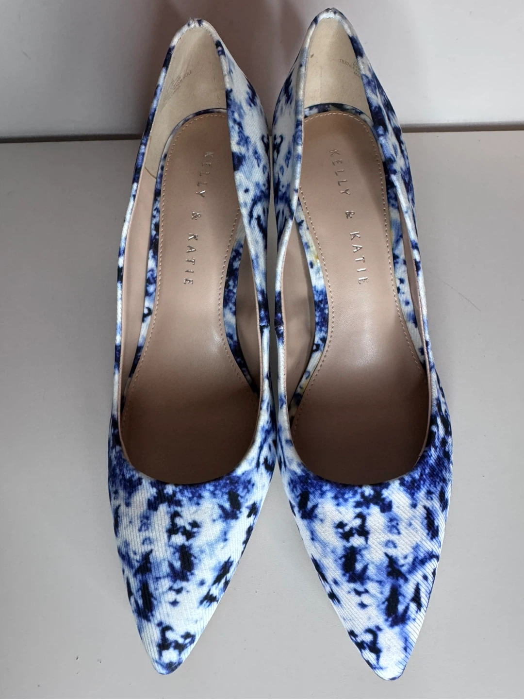 Kelly & Katie Blue Tie-Dye Pumps Size 6.5M - photo 2