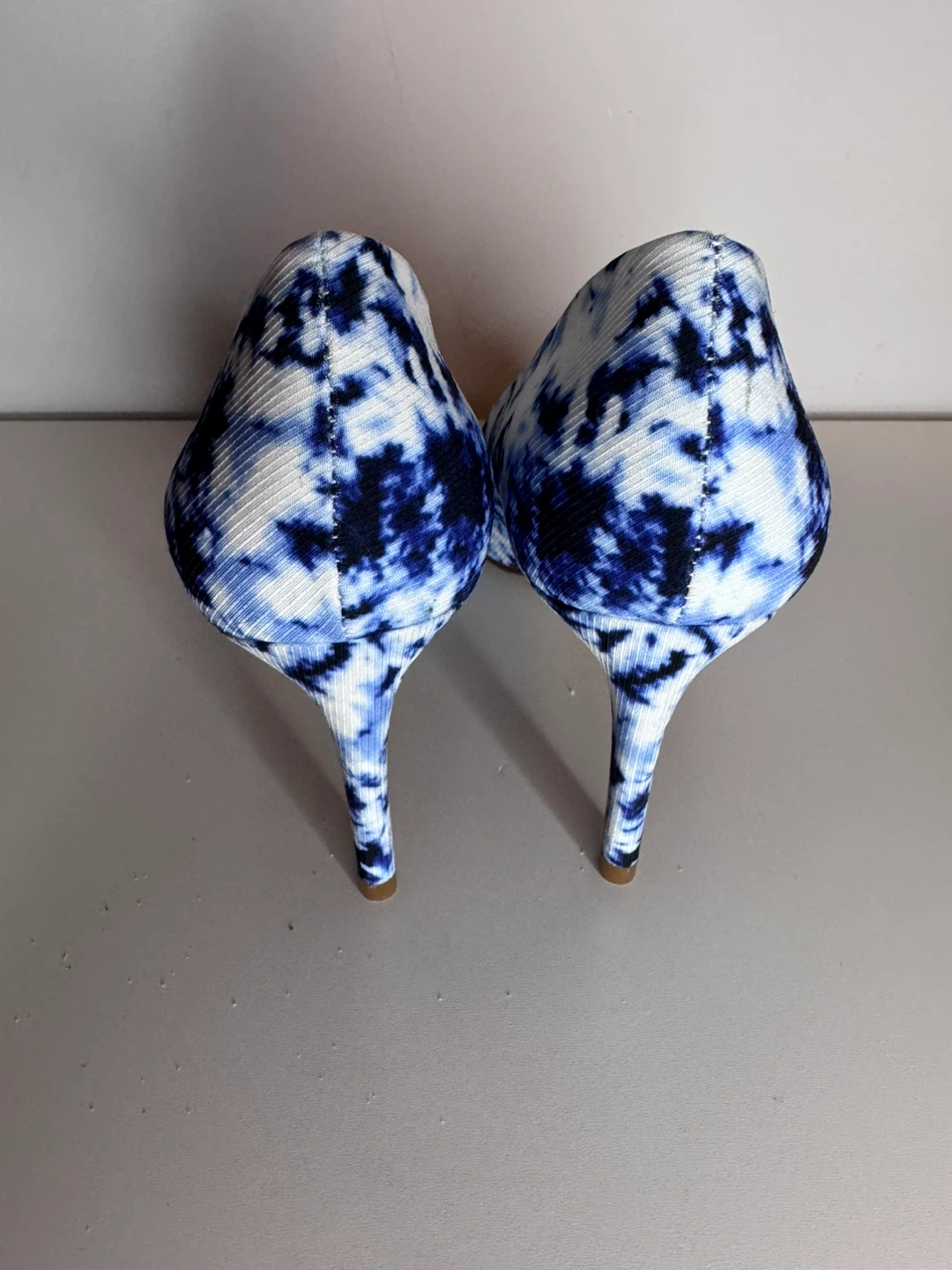 Kelly & Katie Blue Tie-Dye Pumps Size 6.5M - photo 3