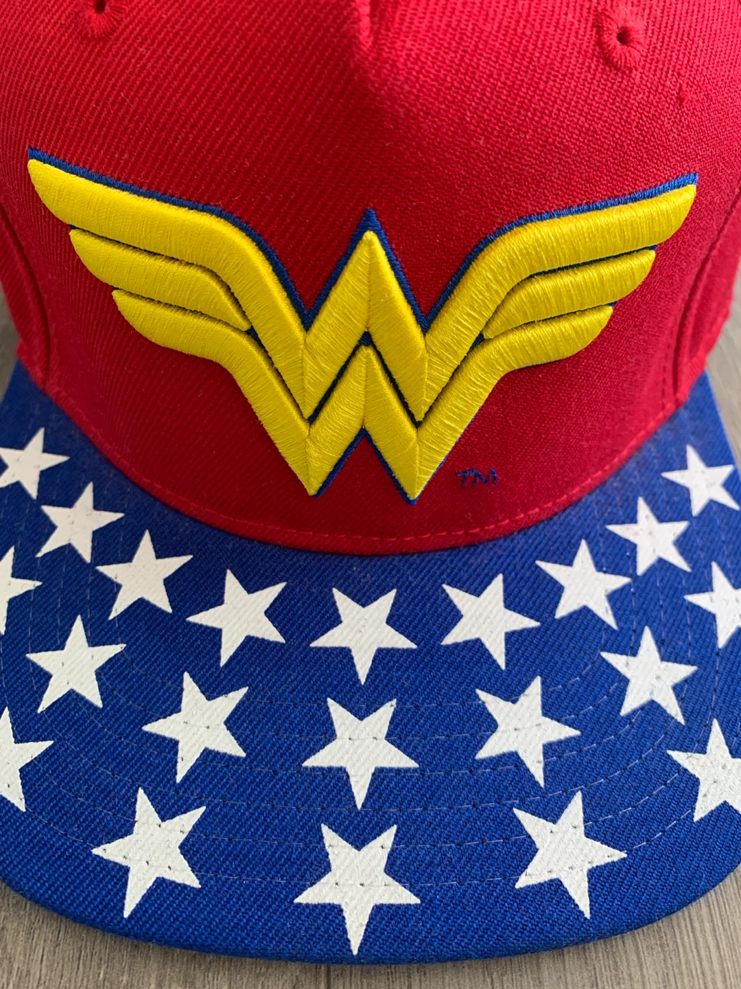 Wonder Woman Snapback Hat 🏈 - photo 2