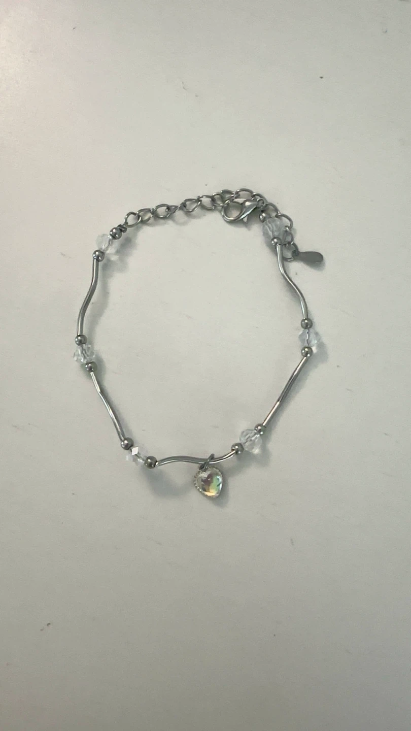 Dainty Silver Crystal Heart Curved Bar Bracelet