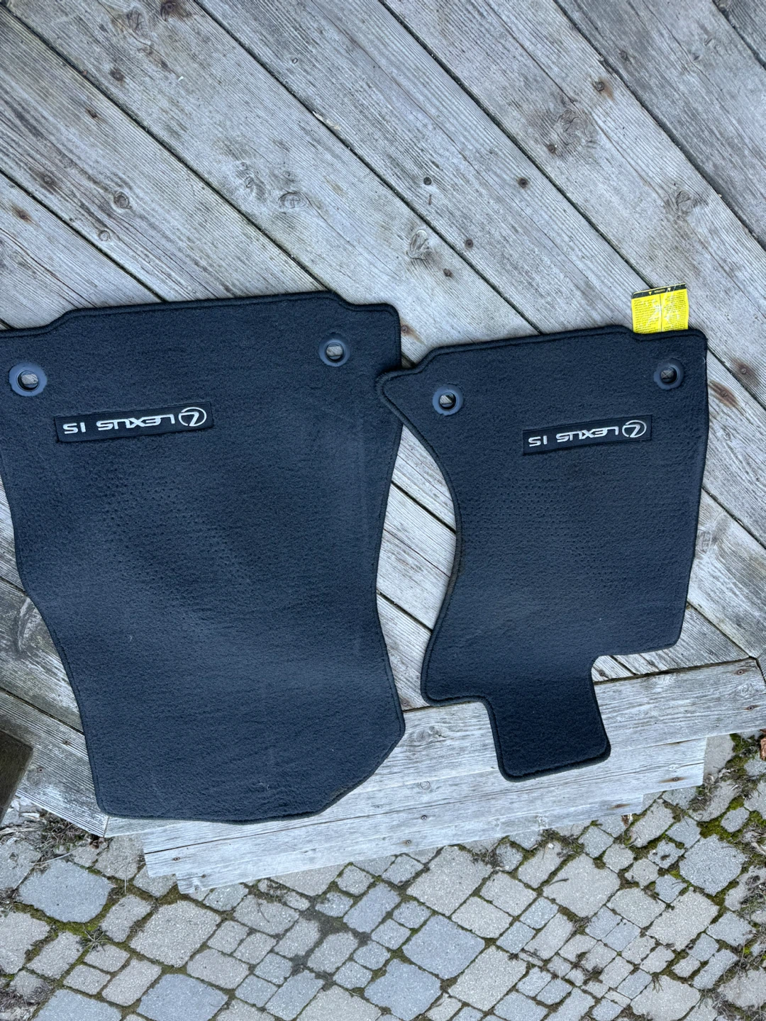 Set of 4 Lexus IS Carpet Floor Mats - photo 3