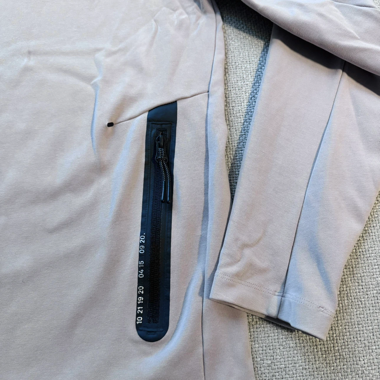 Nike Crew Neck Sweater Tech Pack - Brand new with Tags 🏈 - photo 5