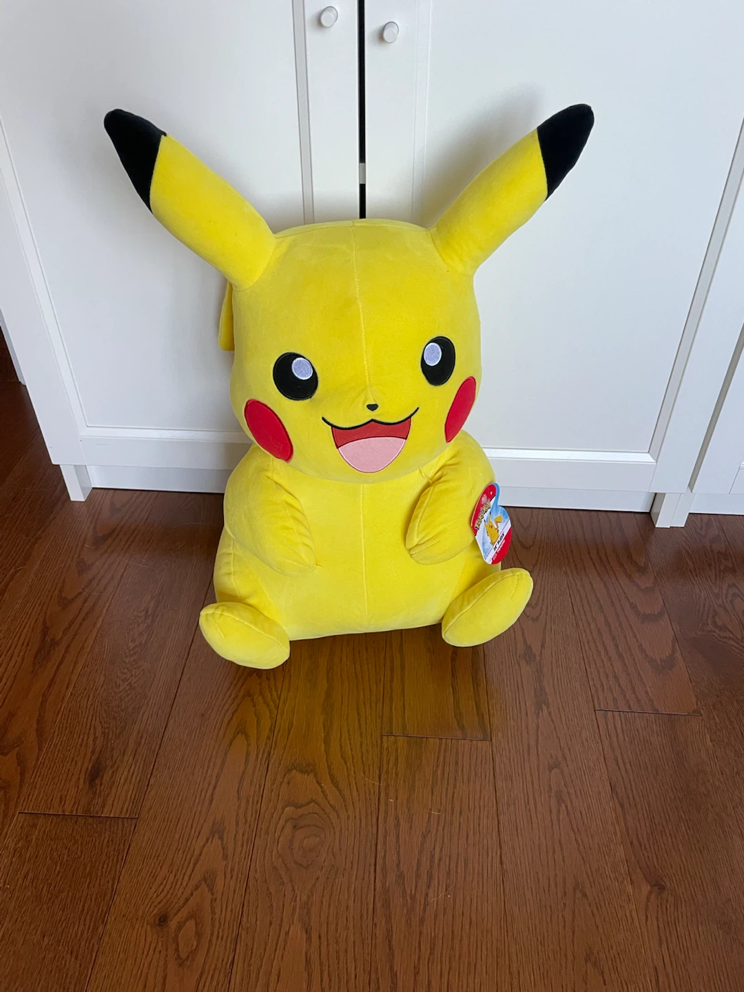 Large Pokemon Pikachu 24-inch Plush 🏈