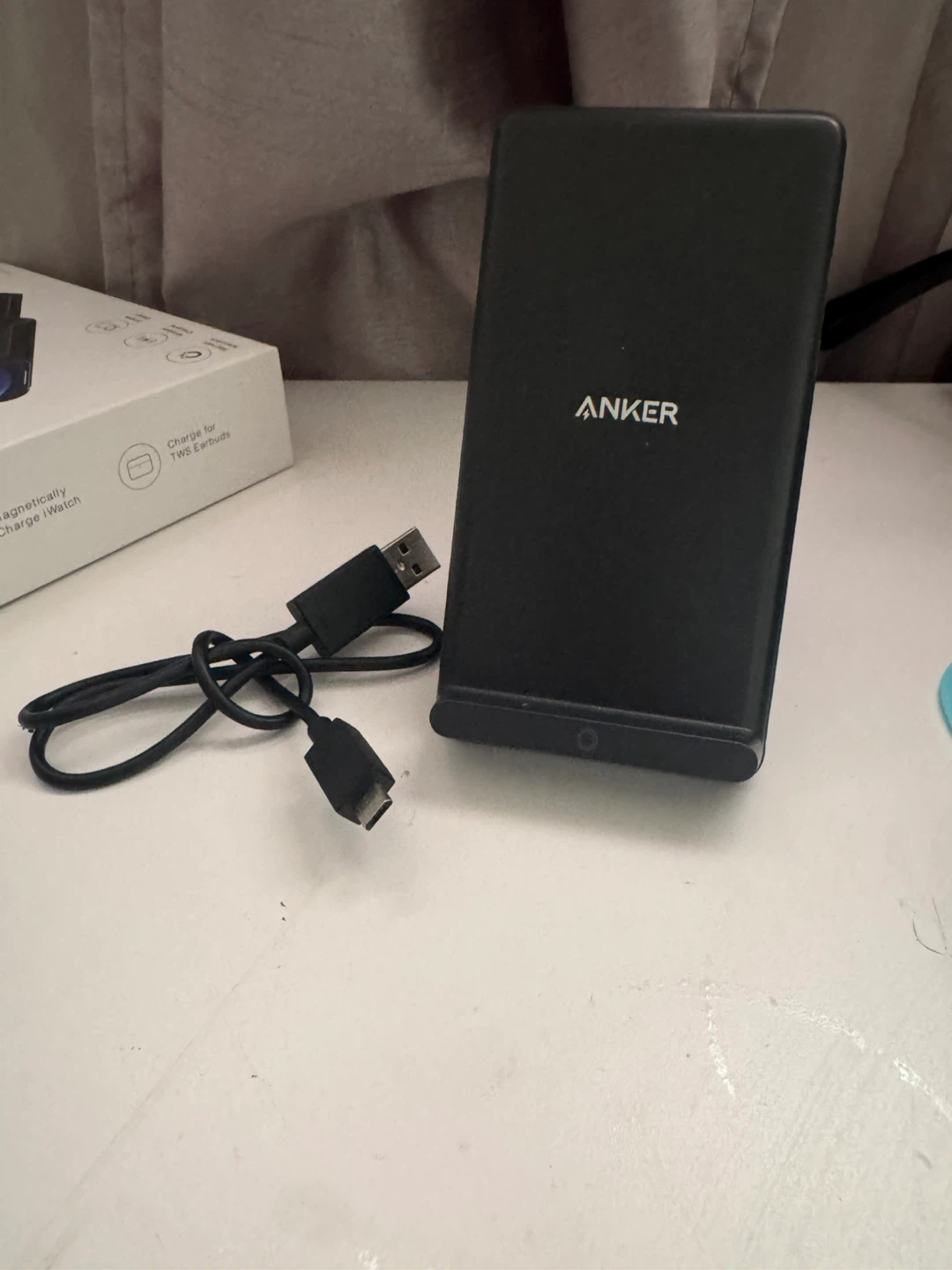 Anker Wireless Charging Stand