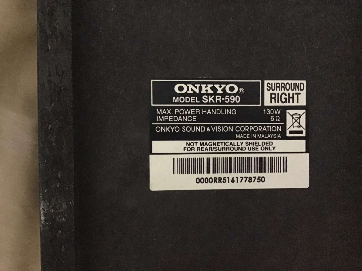 Onkyo Surround Sound Speakers SKR-780 and SKR-590 - photo 3