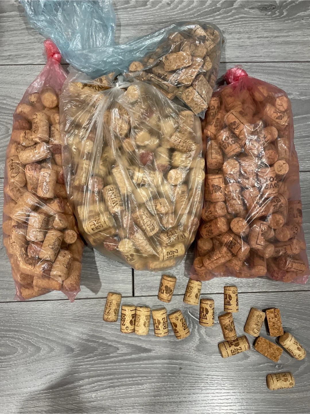 🏈 Unused Wine Corks
