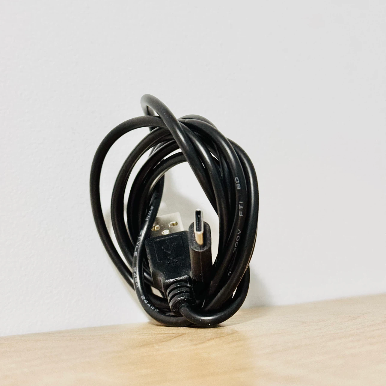 USB-A to USB-C Charging Cable 🏈 - photo 2