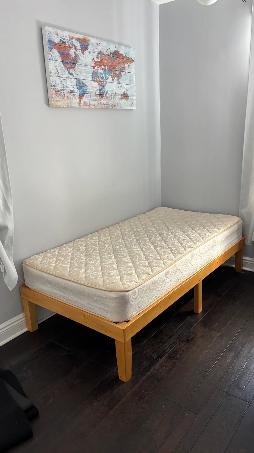Twin bed frame + mattress. Solid wood. ZINUS. - photo 2