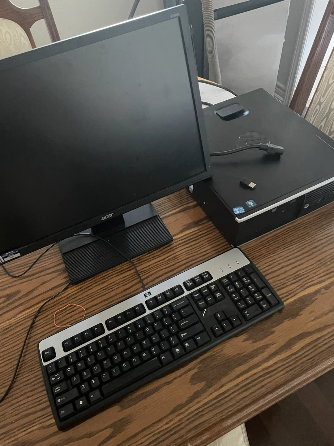 HP Desktop Computer with Acer Monitor and Keyboard