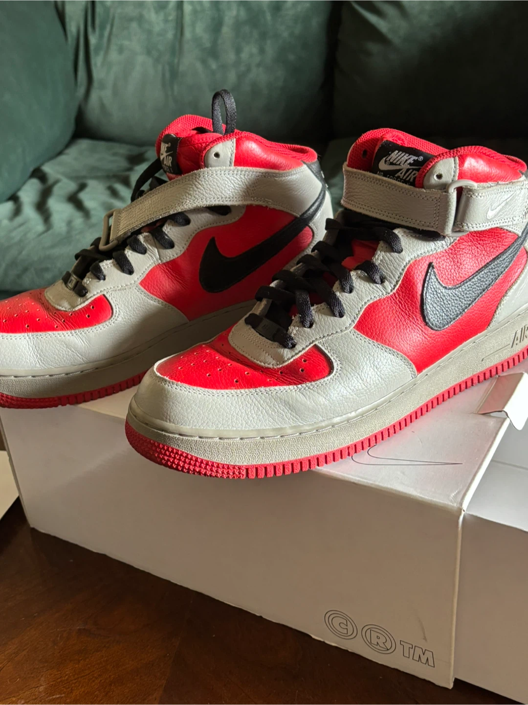 Nike Air Force 1 Mid Grey Red Size 11.5 - photo 2