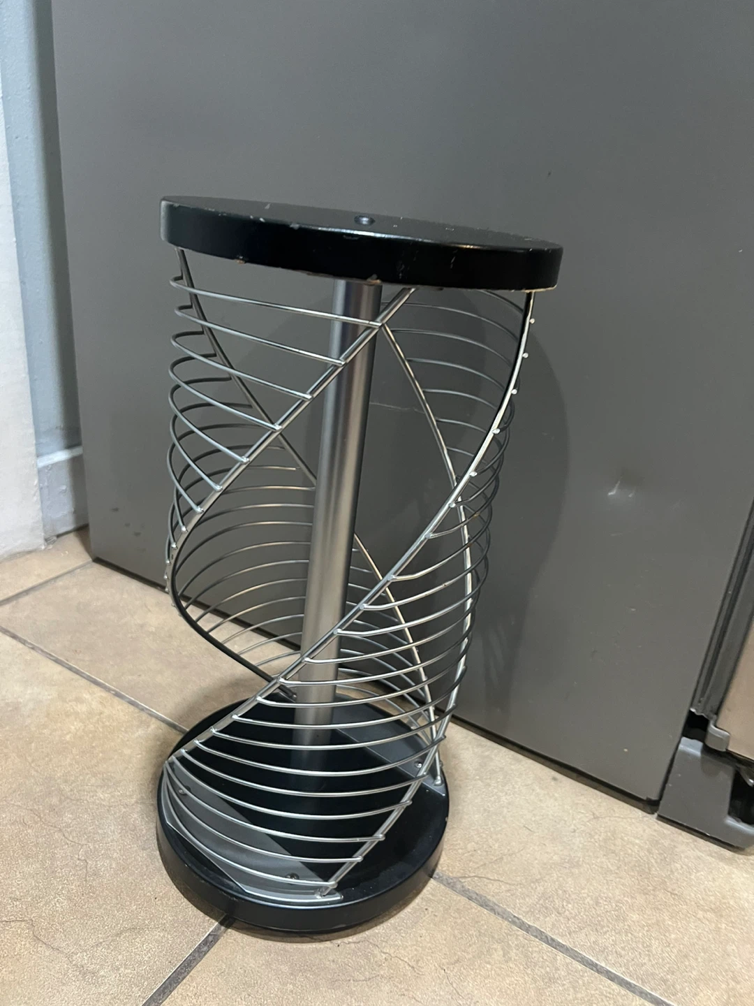 Spiral CD/DVD Storage Tower 🏈 - photo 2