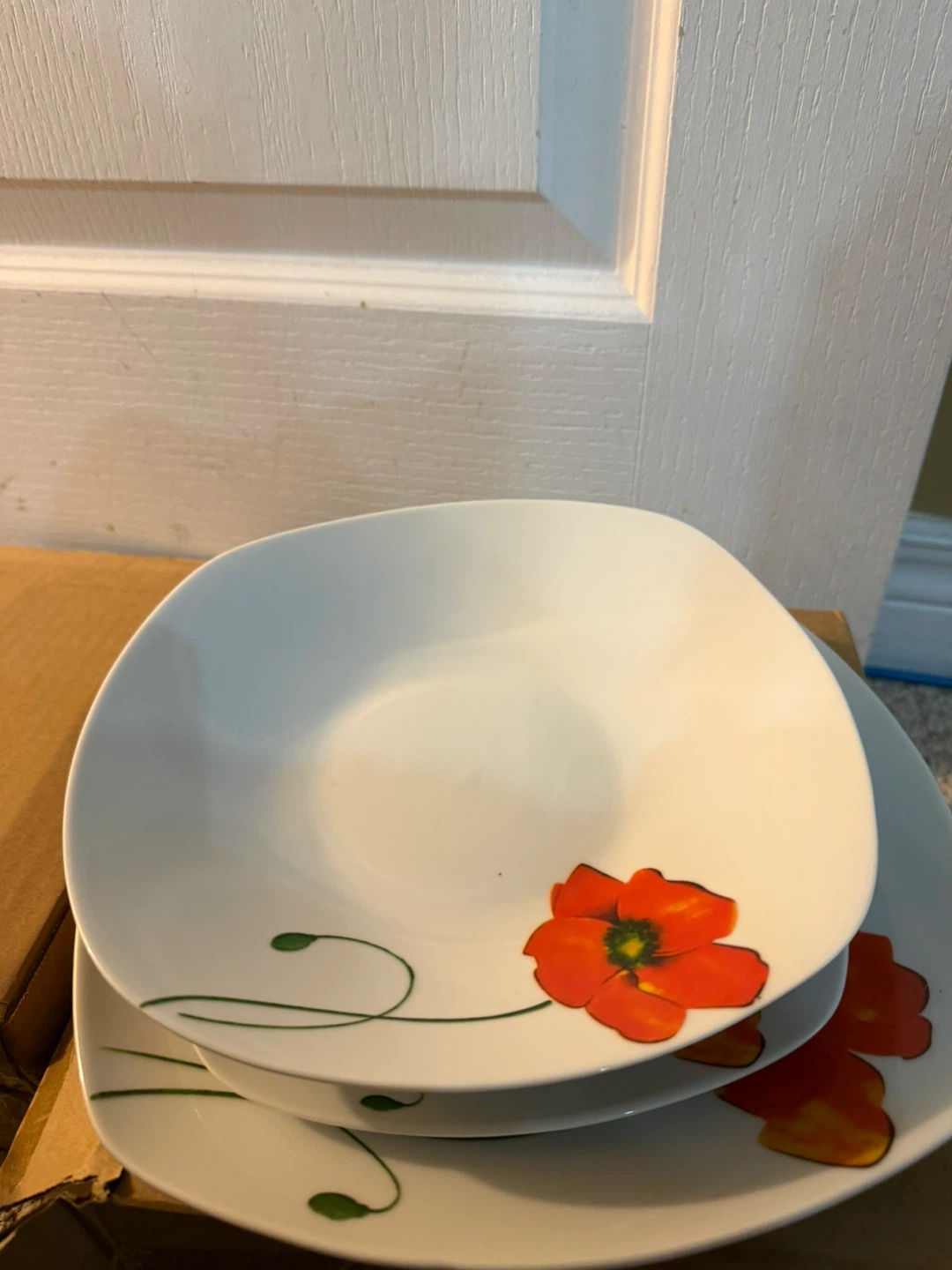 Floral pattern white dish and mug set - photo 3