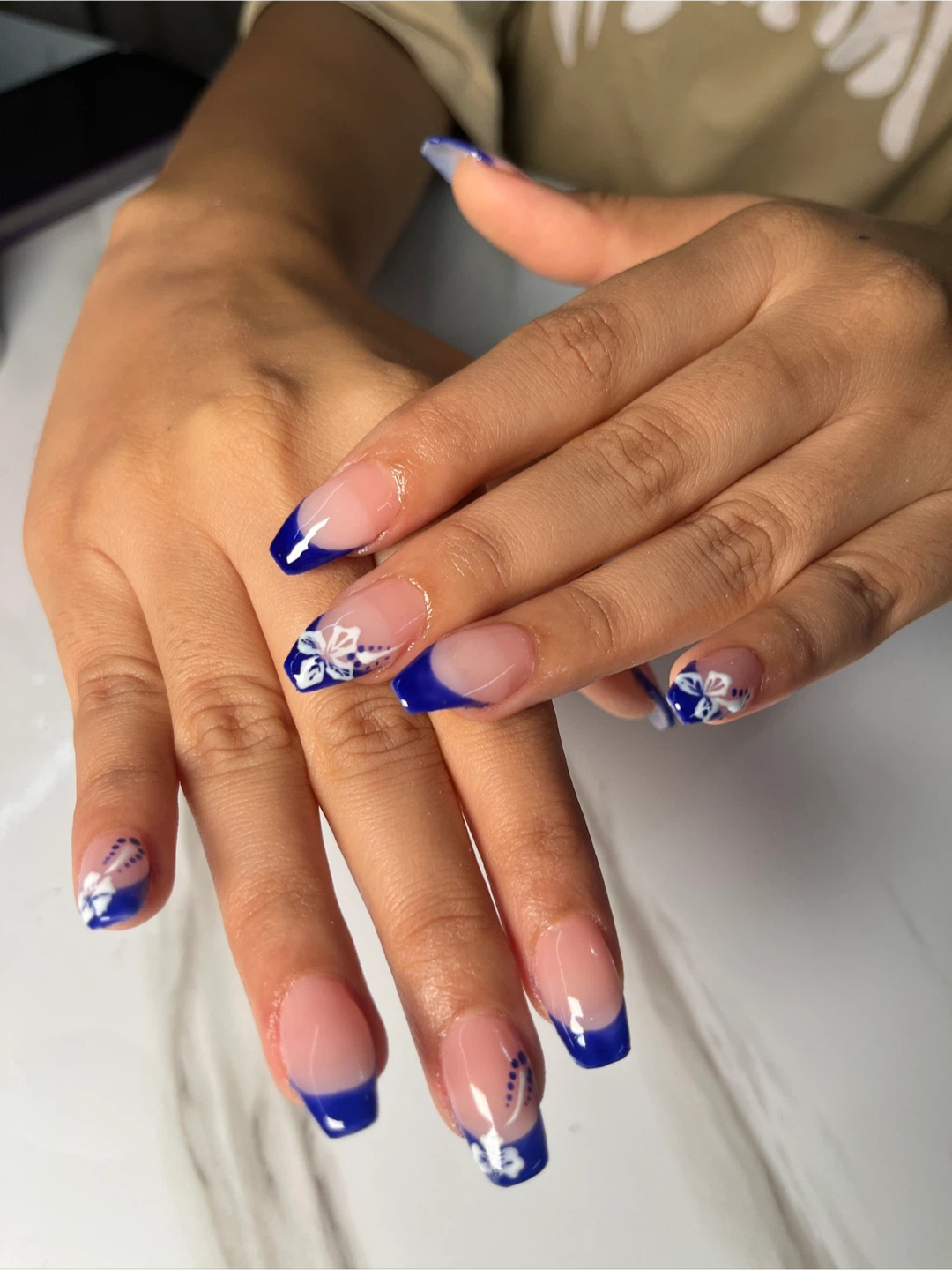 Custom Gel Nail Services - photo 4