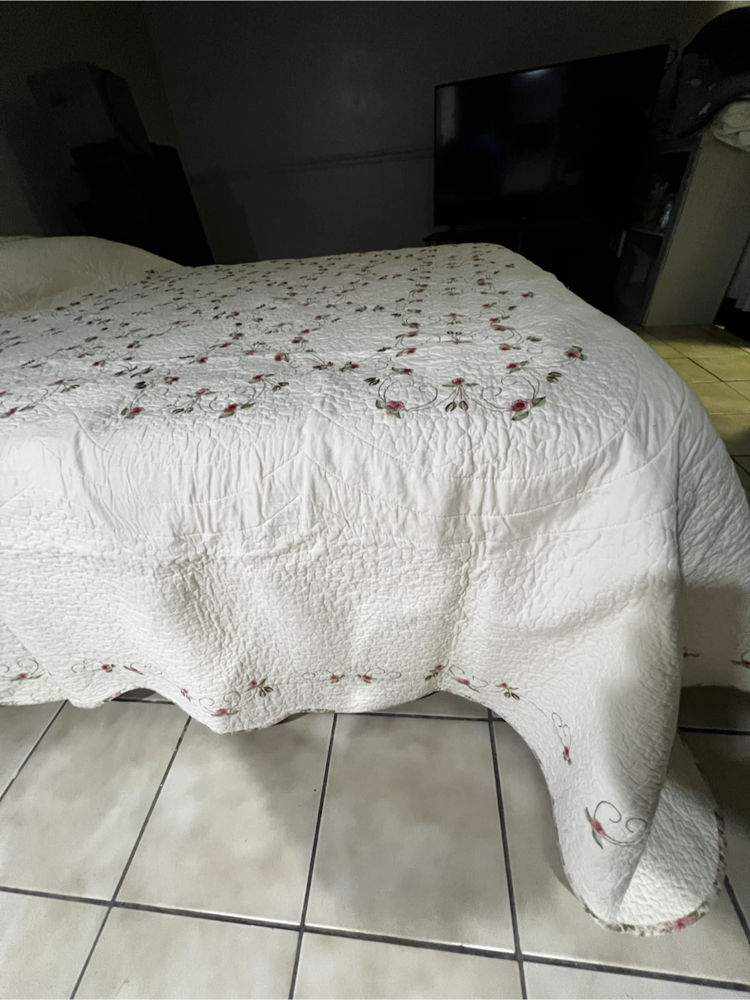Floral Quilted Bedspread - photo 4