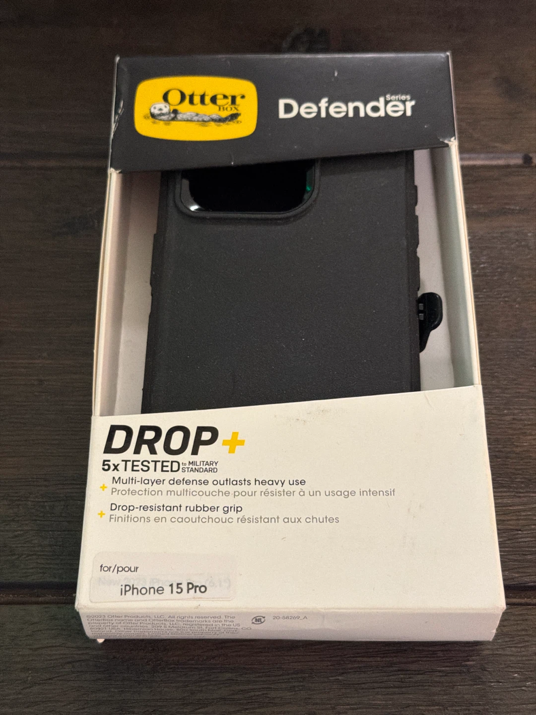 🏈 OtterBox Defender Series Case for iPhone 15 Pro