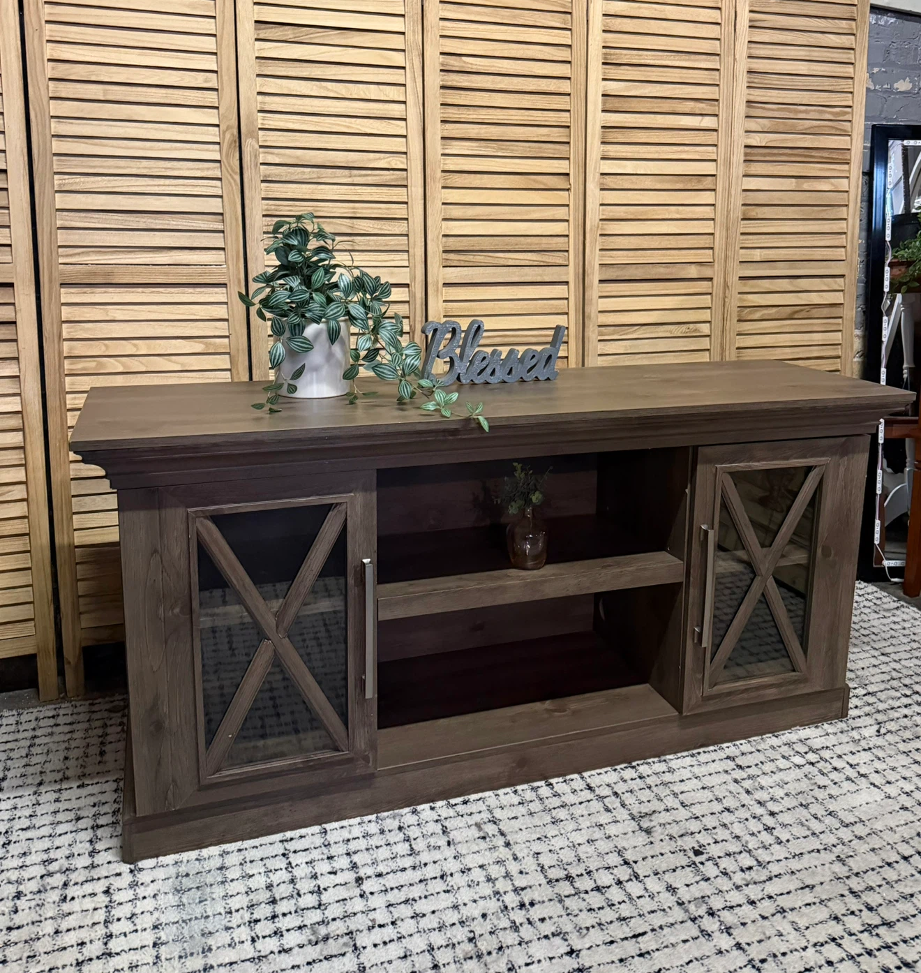 Rustic Farmhouse Style TV Stand - photo 4