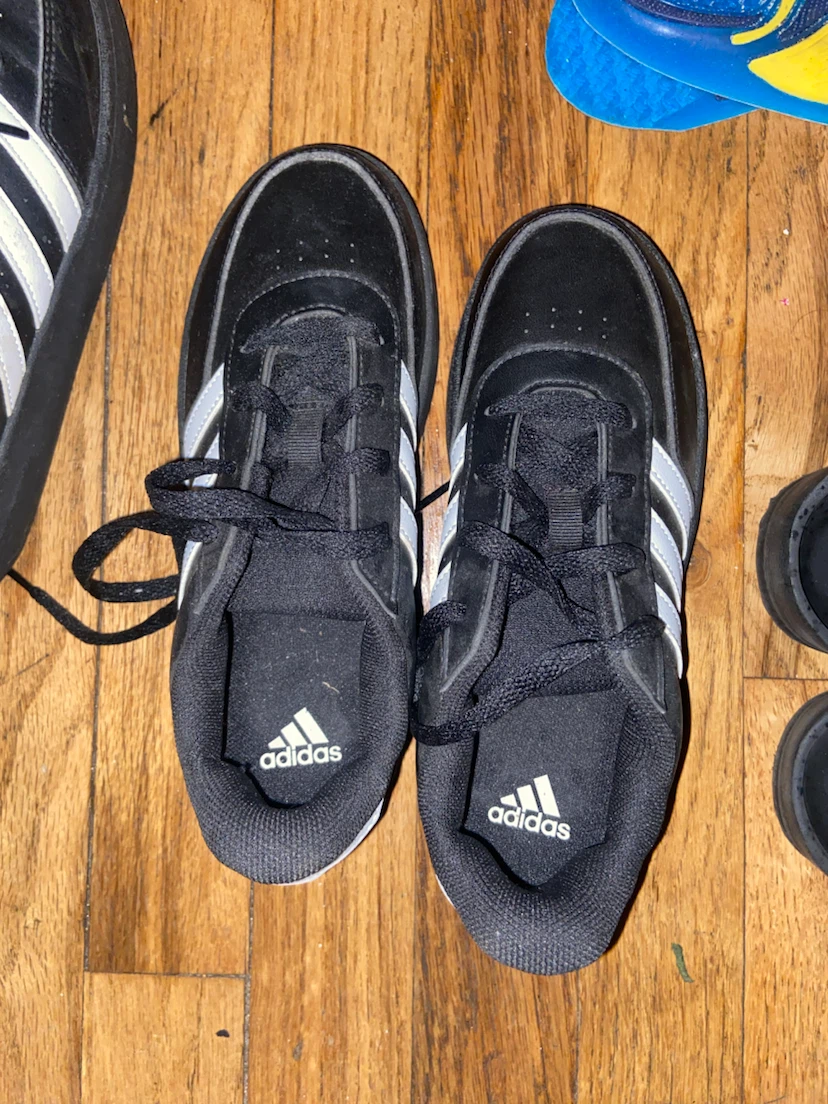 Kids shoes