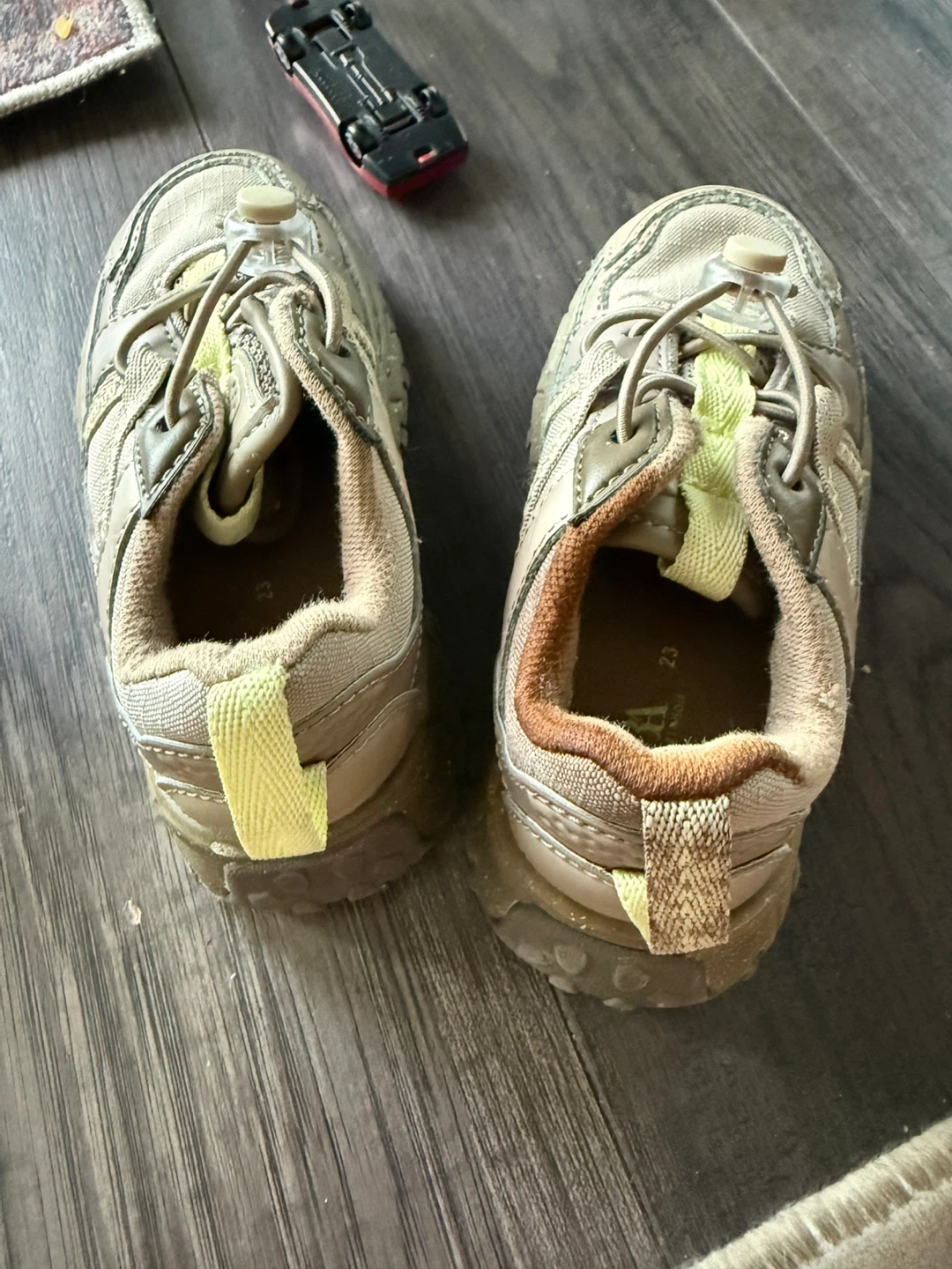 Zara Kids Sneakers Size 23 - photo 2