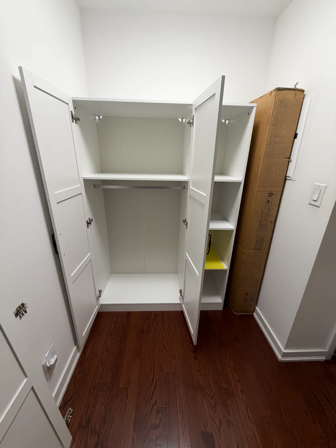 3-Door Wooden Wardrobe - photo 5