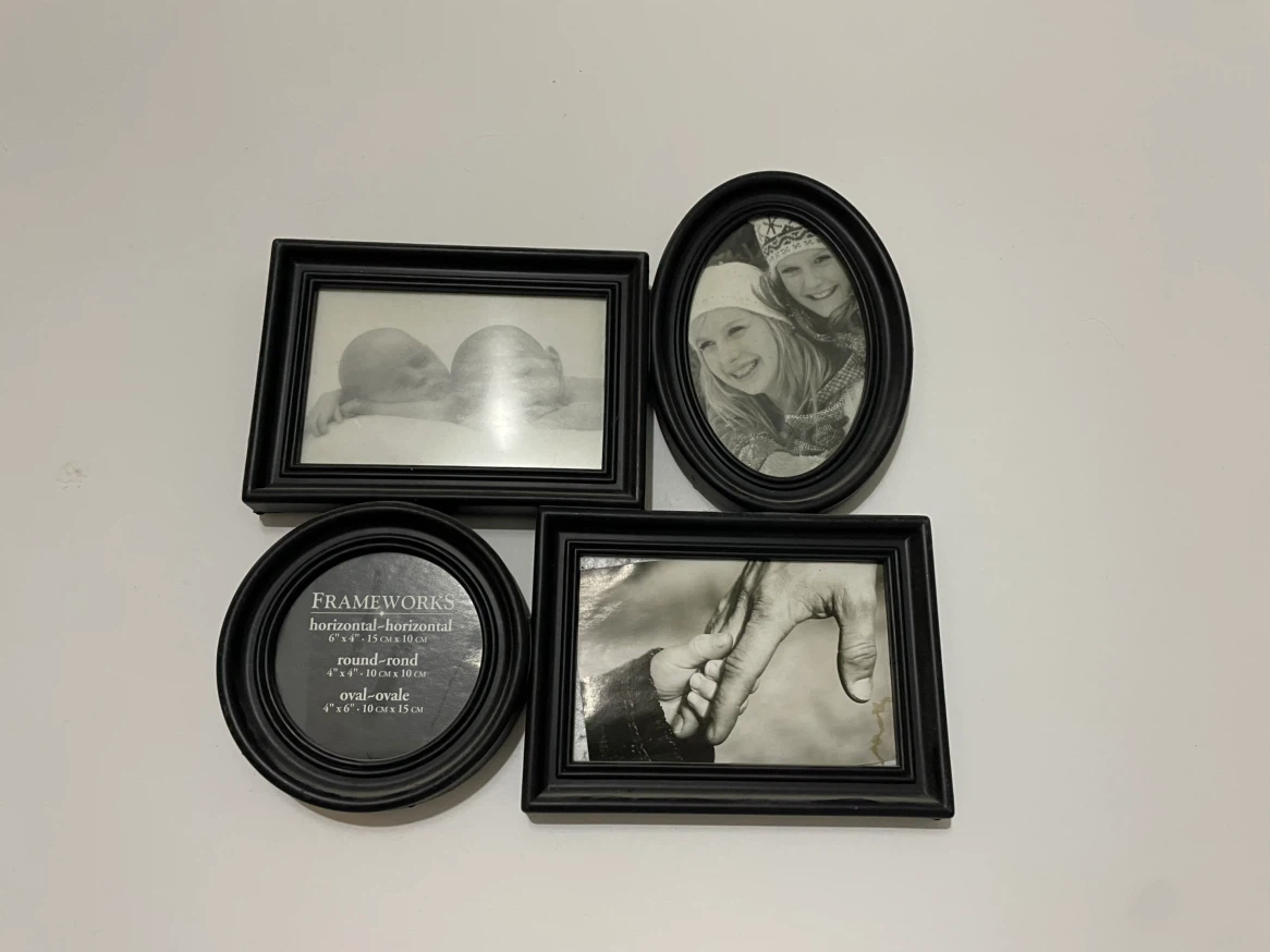 Frameworks Black Picture Frame Set