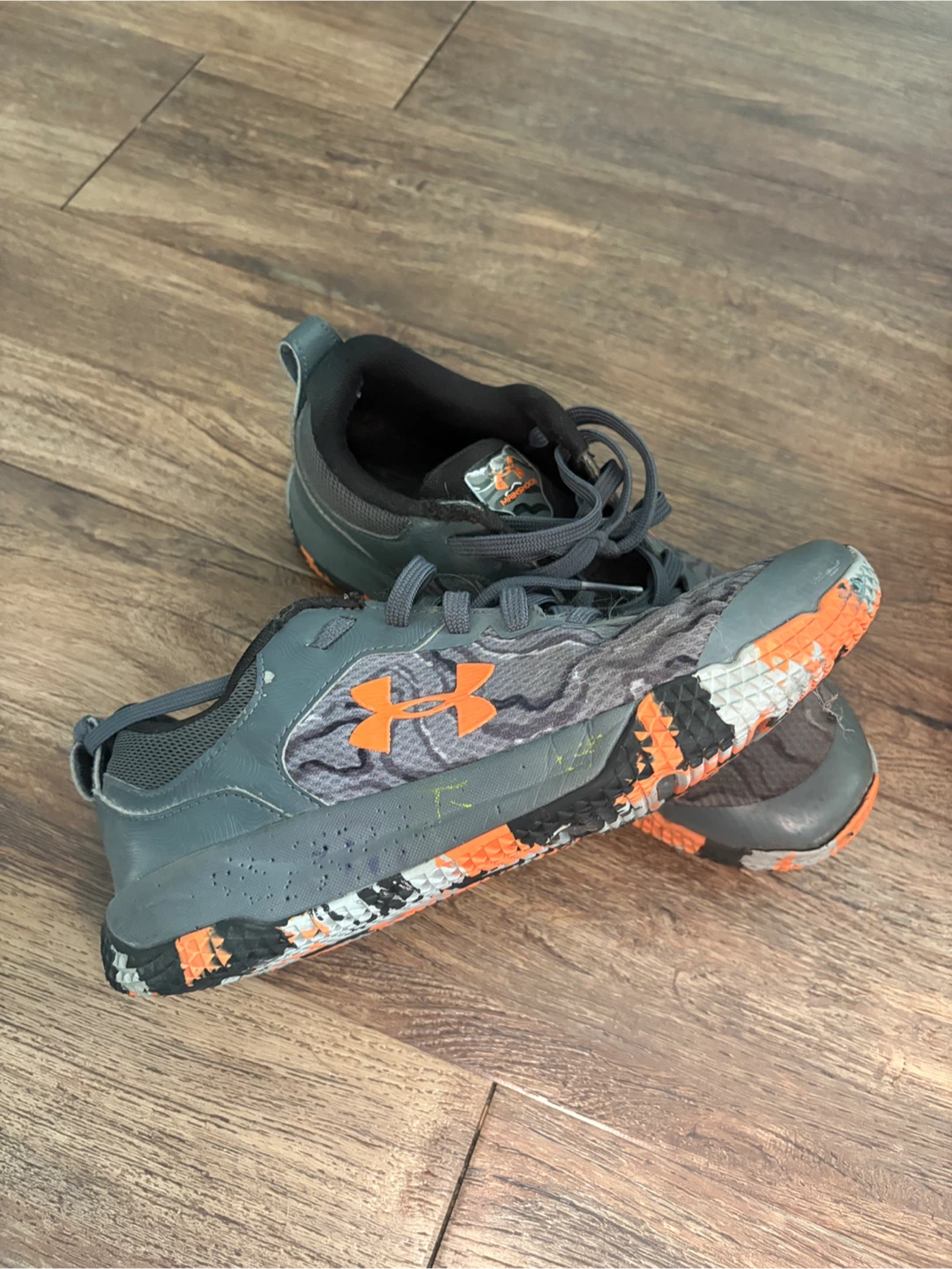 Under Armour Mainshock Shoes Size 6Y - photo 2
