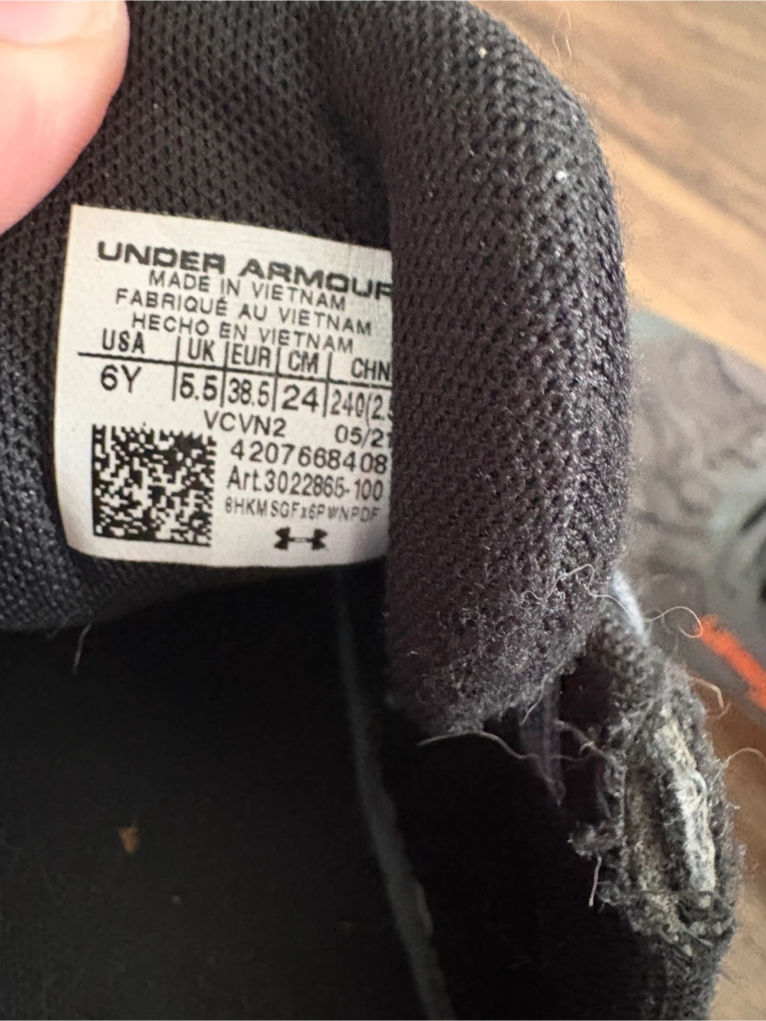Under Armour Mainshock Shoes Size 6Y - photo 3