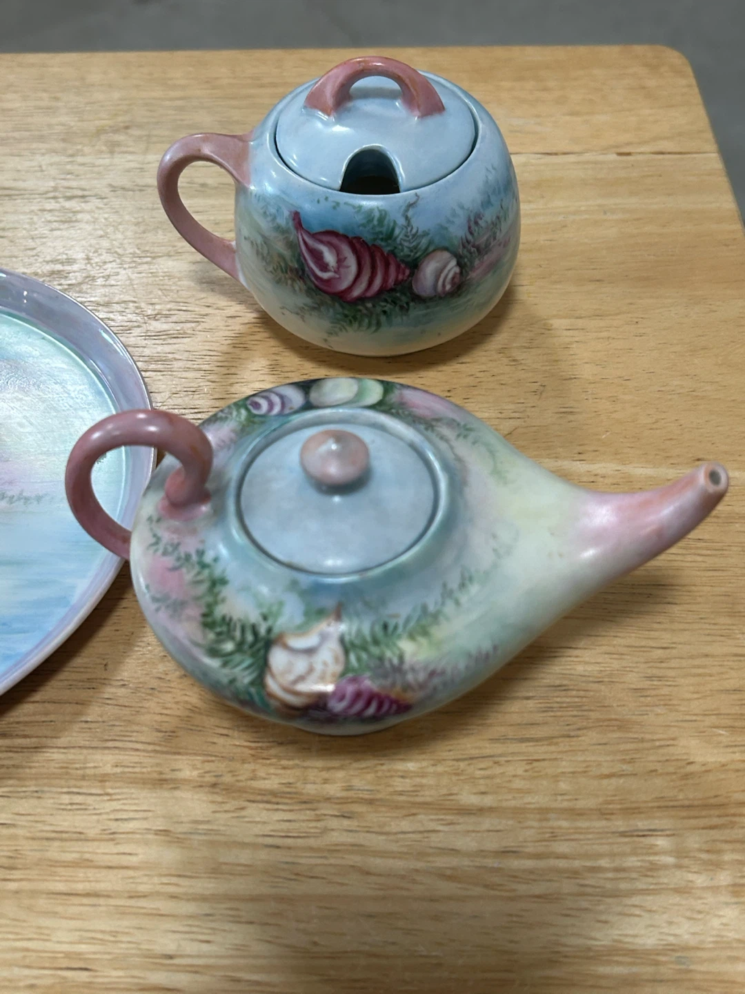 Vintage Porcelain Seashell Teapot Set - photo 2