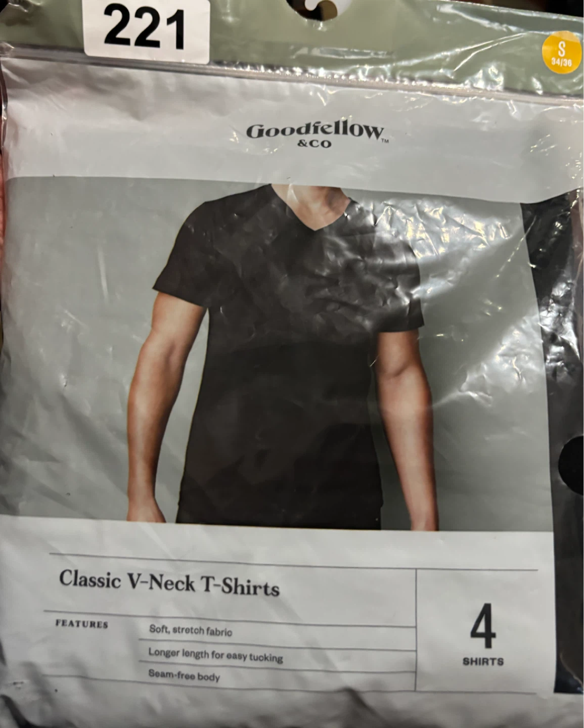 NEW-Goodfellow & Co Classic V-Neck T-Shirts 4 Pack