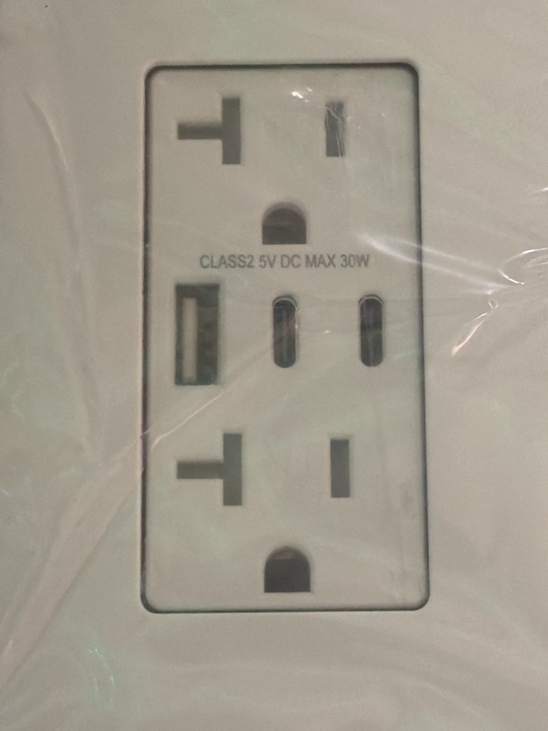 🏈 TOPELER USB Wall Outlet White - photo 2