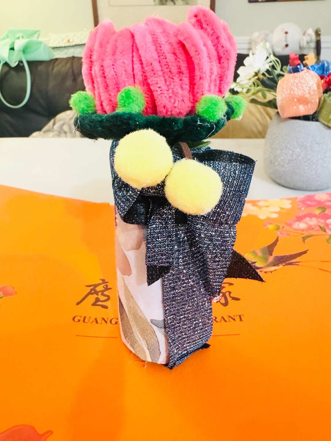 Handmade Pipe Cleaner Flower Craft - photo 3