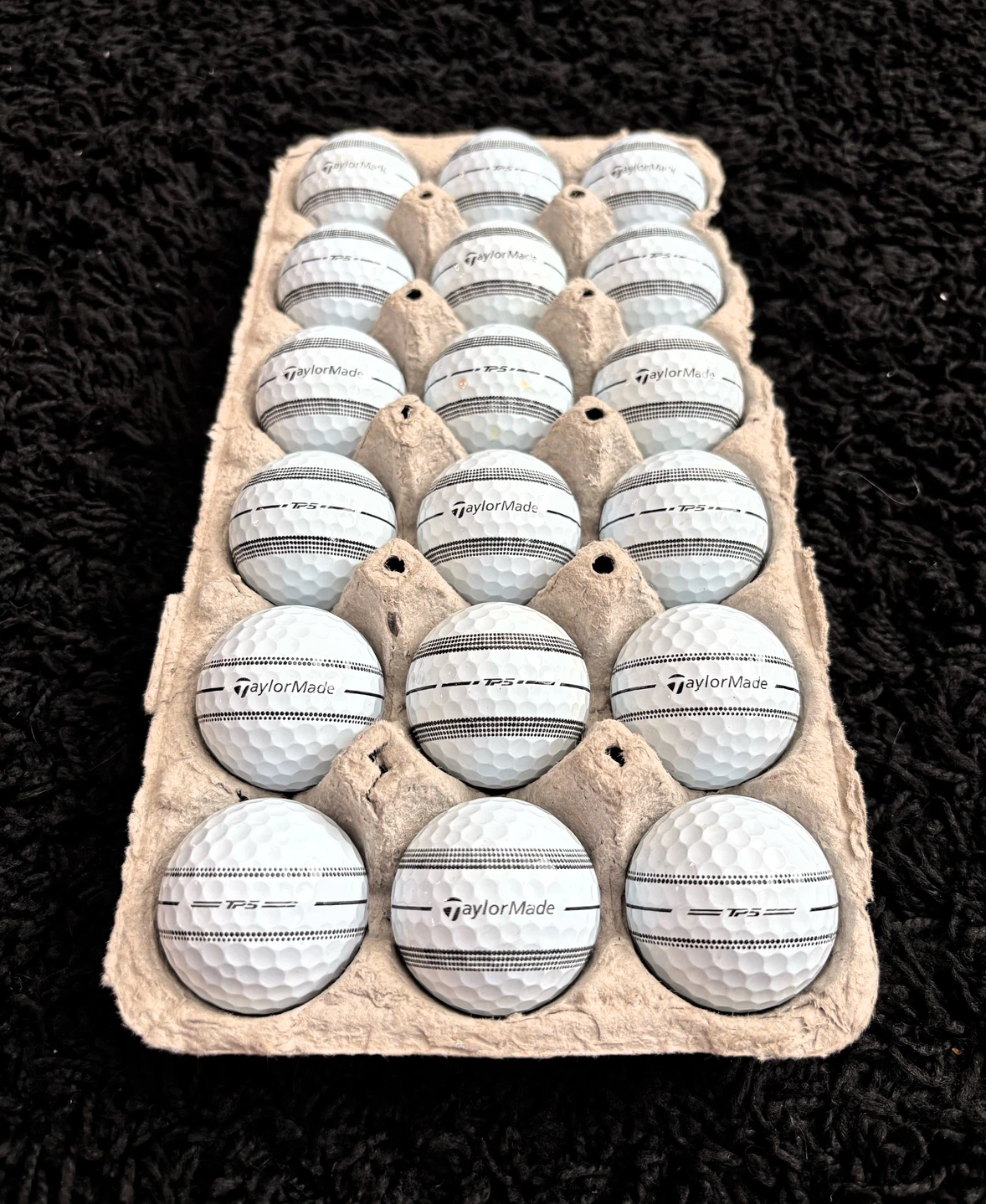 18 Taylormade TP5 Stripe Golf Balls