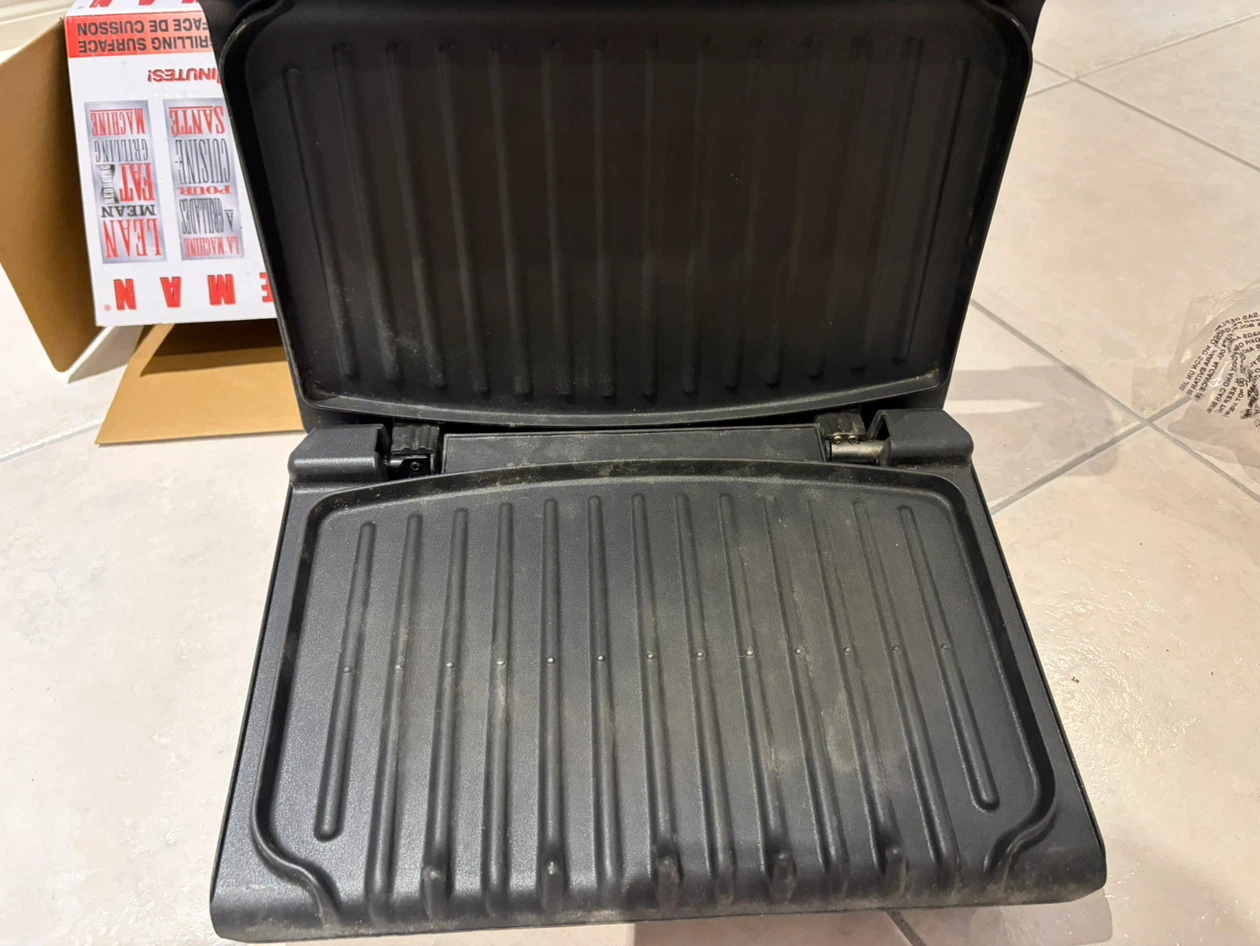 George Foreman Lean Mean Fat Grilling Machine 🏈 - photo 3