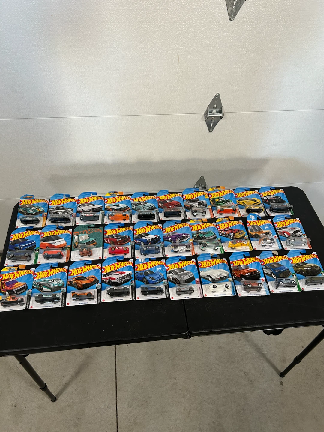 Hot wheels cars 30 Lot