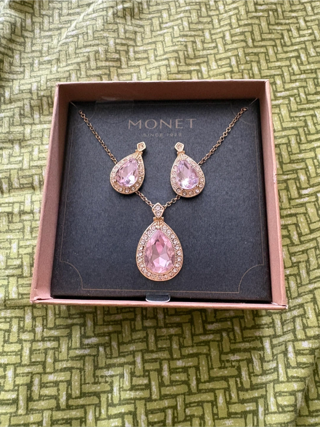 Assorted Fashion Jewelry Sets - $45 for all 4 - photo 4