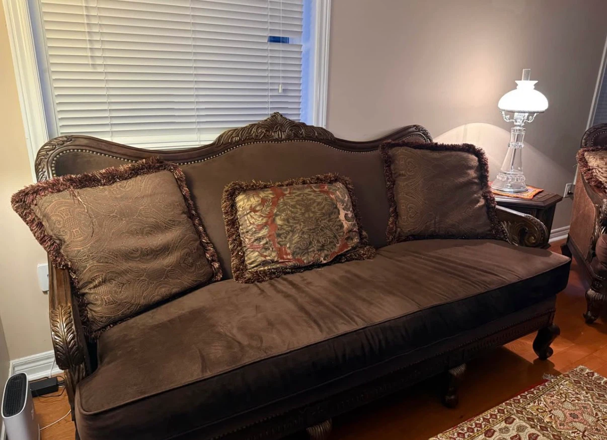 Victorian Style Living Room Furniture Set