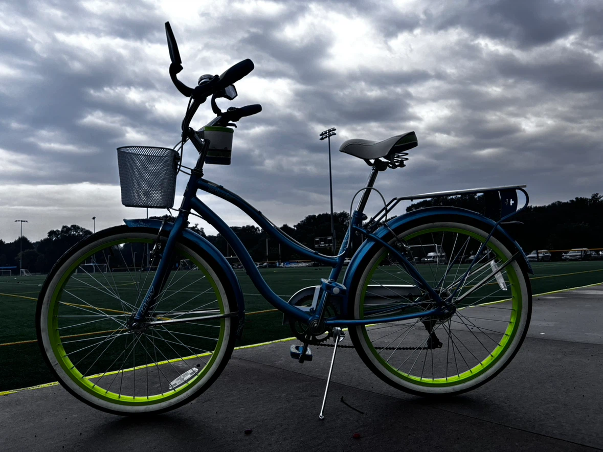 Huffy Beach Cruiser Bicycle - photo 3