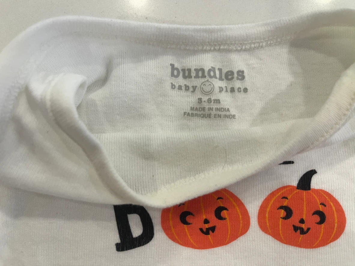 2 Baby  Halloween Outfits 6 each one has.  2 pieces - photo 3