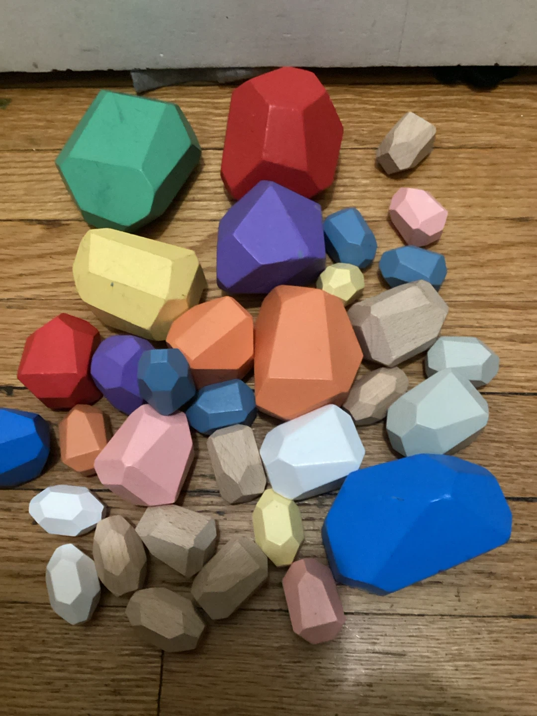 🏈 Wooden Balancing Stacking Stones