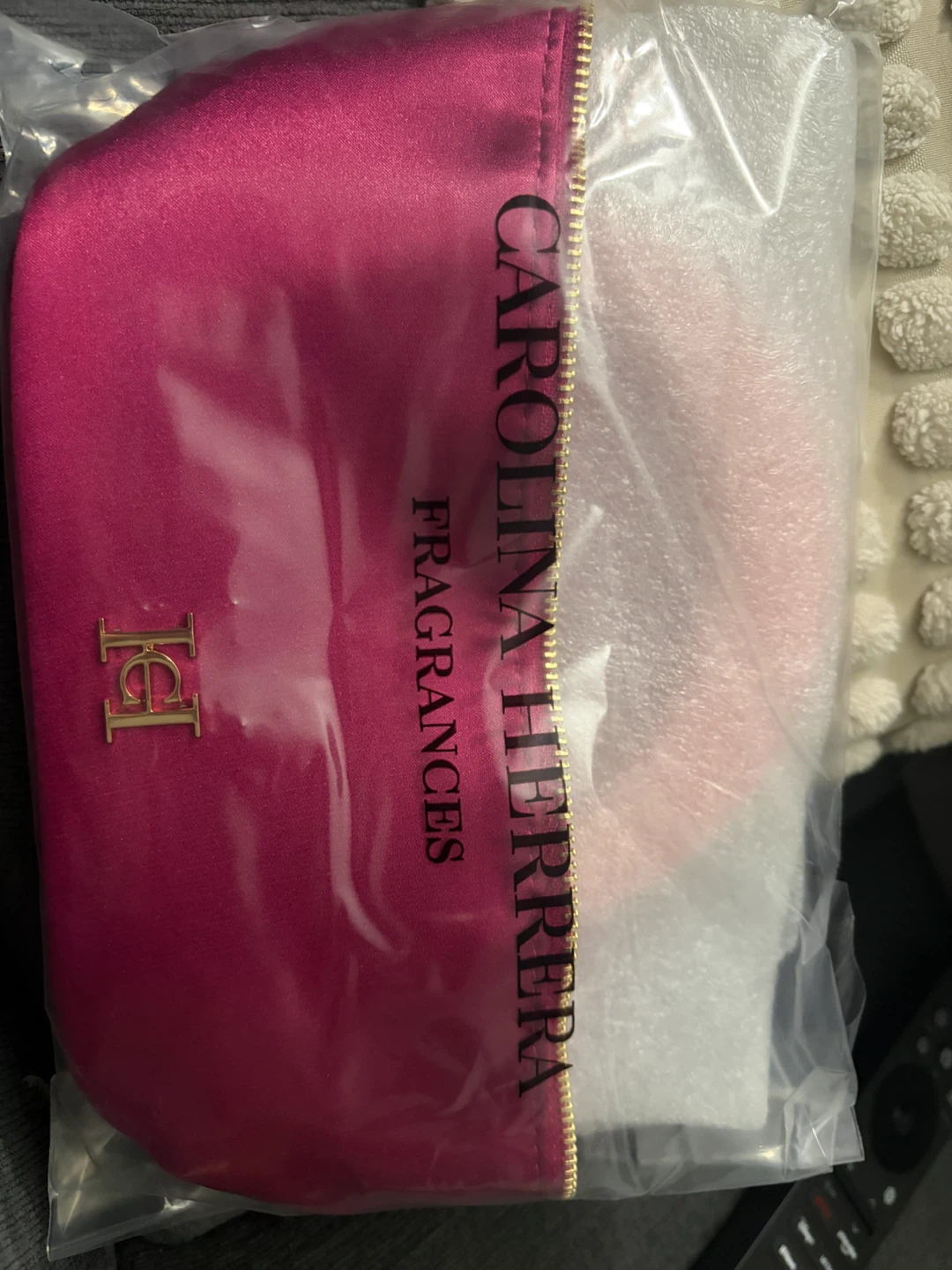🏈 Carolina Herrera Pink Toiletry Bag