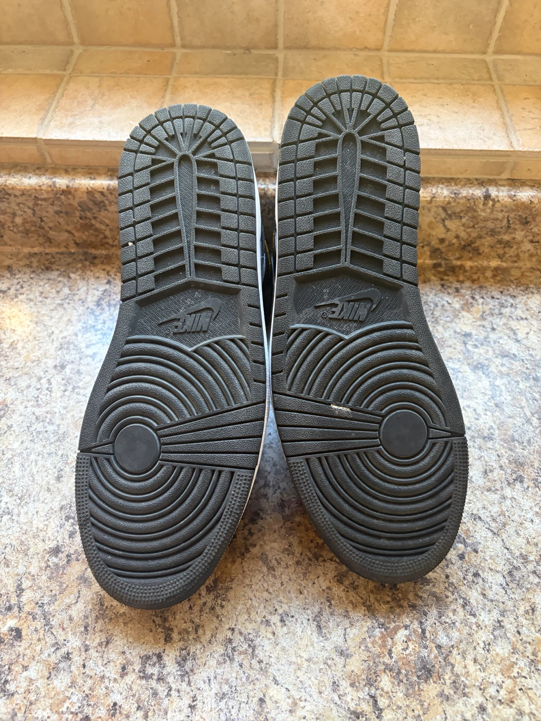 Nike Air Jordan 1 Mid Yellow/Black - photo 5