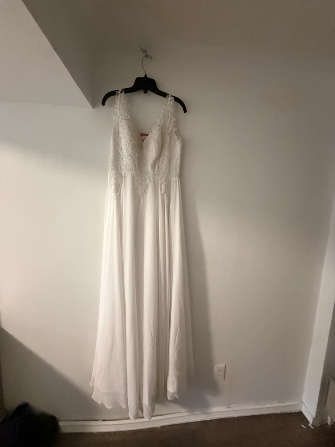 White Lace Wedding Dress