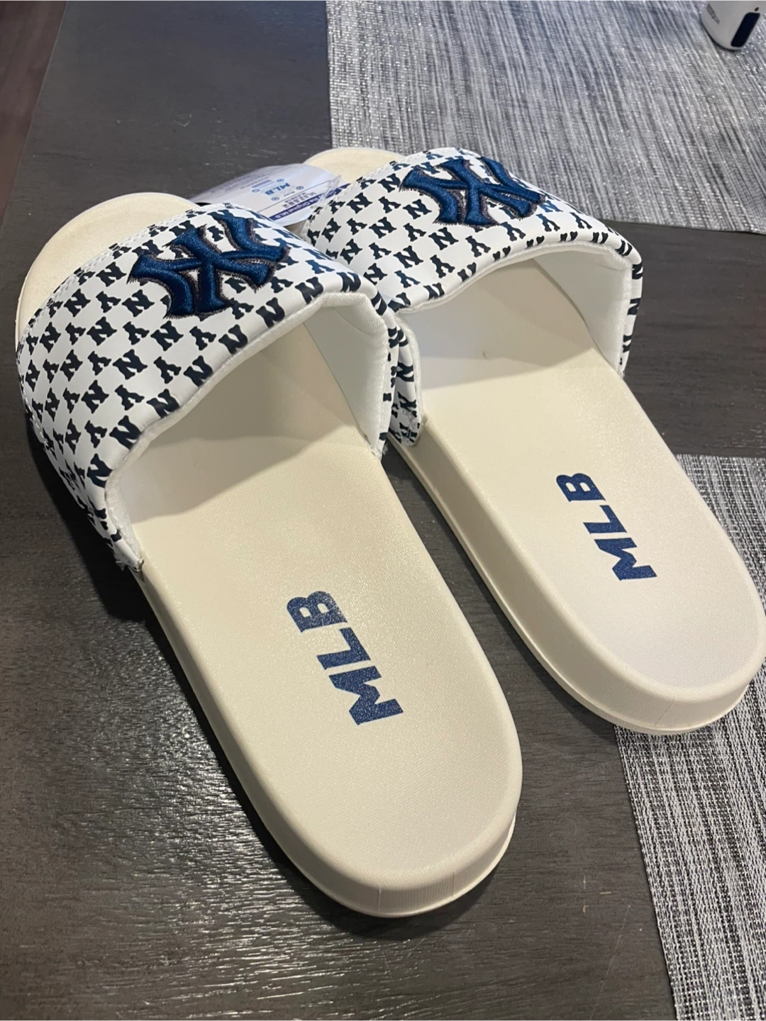 New York Yankees MLB men Slippers