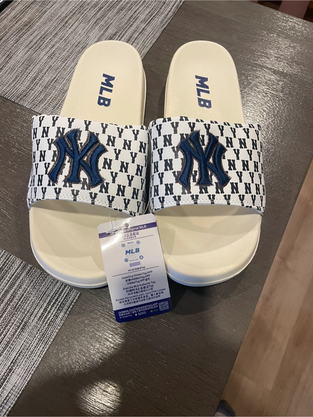 New York Yankees MLB men Slippers - photo 2
