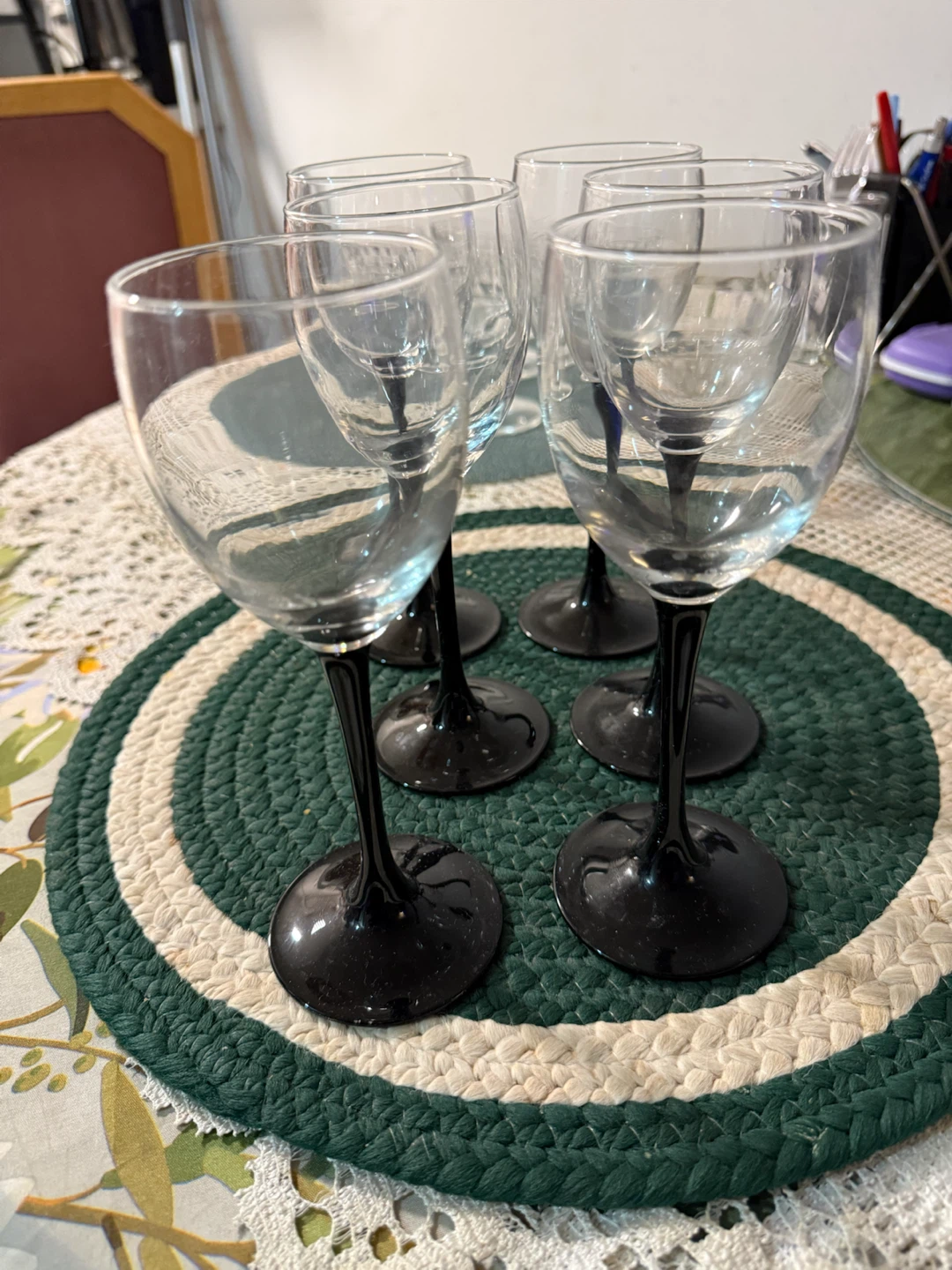 Set of 5 black stem wine glasses - photo 2