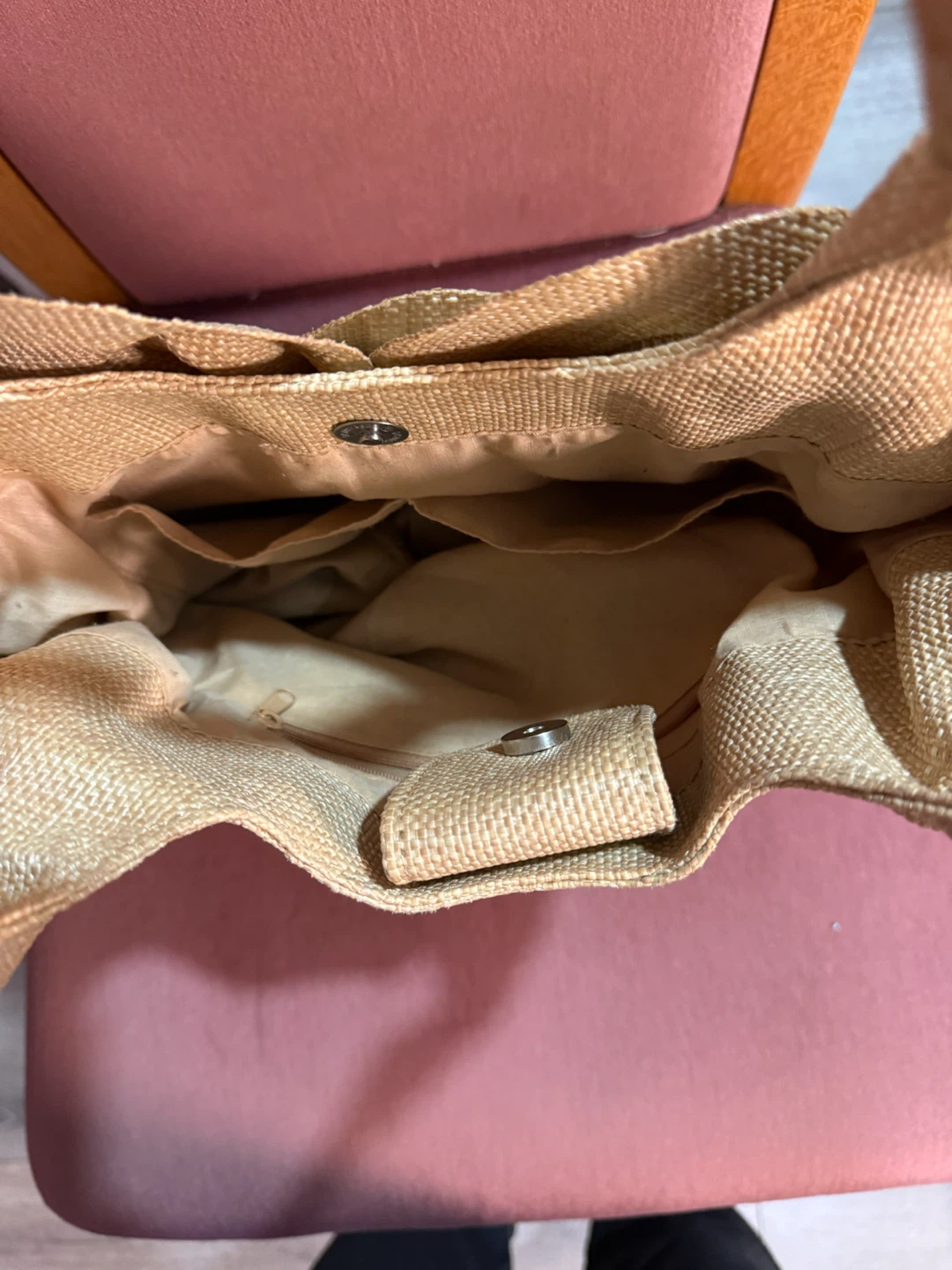 Beige Woven Handbag with Flower Detail - photo 3